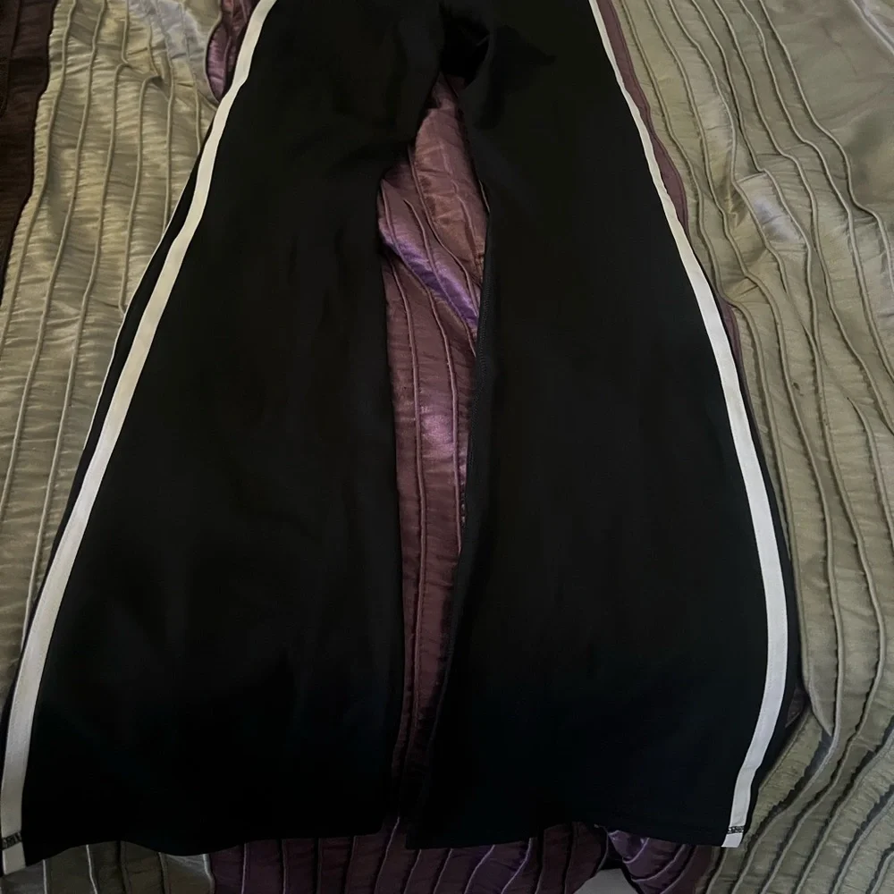 adidas Black Leggings with White Accents - NWT - Womens small - Picture 4 of 6